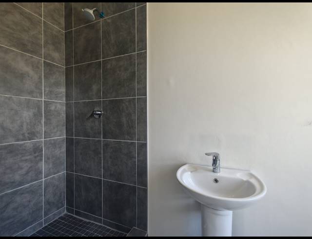 3 BEDROOM FREEHOLD FOR SALE IN SHAKASKRAAL